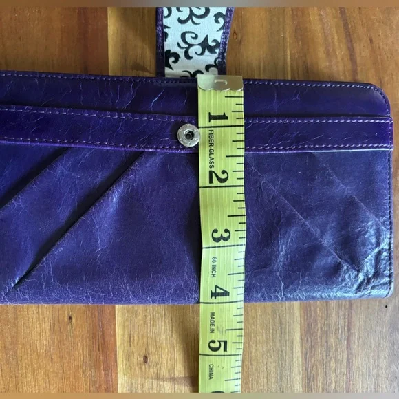 HOBO International Wallet - Picture 3 of 7